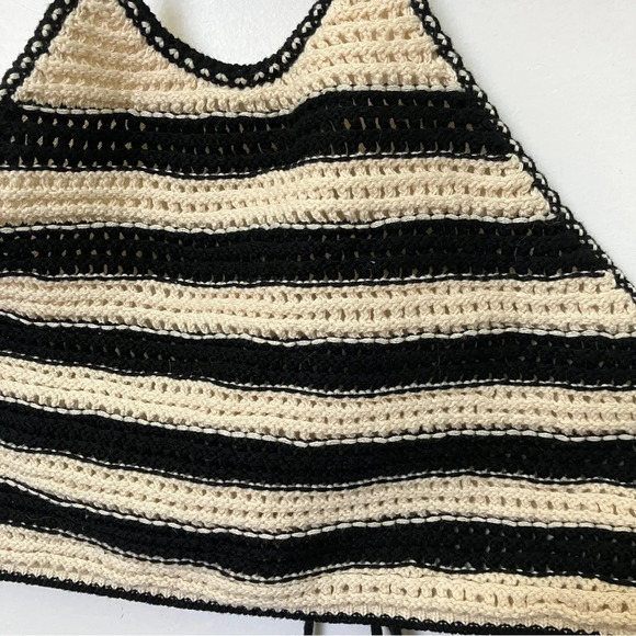 Gap Crochet Black & White Stripe Halter  Crop Top - Picture 6 of 10